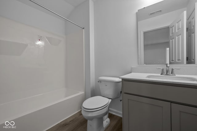 12490 Morning Ridge Way, Noblesville, IN 46060 - full bathroom featuring wood finished floors, vanity, and bathtub / shower combination