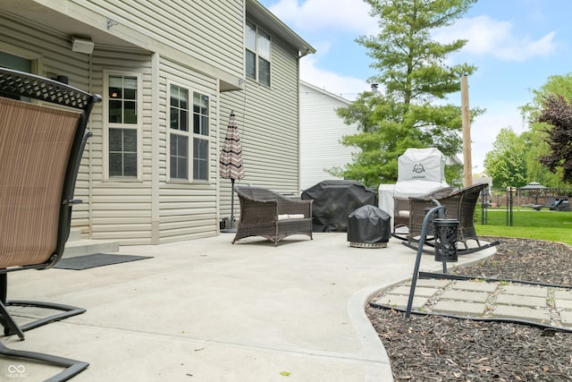 7833 Meadow Bend Dr, Indianapolis, IN 46259 - view of patio