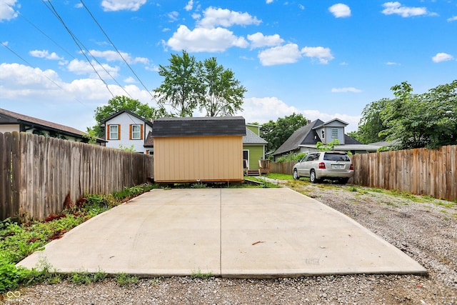 1338 N Parker Ave, Indianapolis, IN 46201 - view of patio with an outbuilding