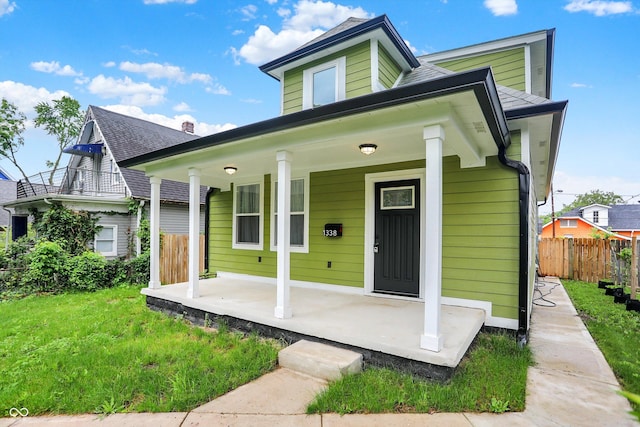 1338 N Parker Ave, Indianapolis, IN 46201 - view of front of house with a porch