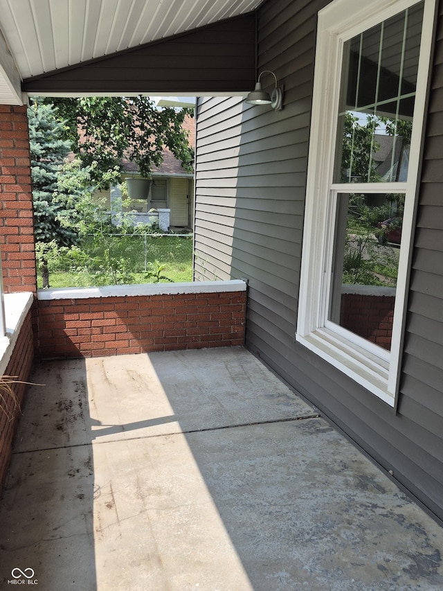 1501 California St, Columbus, IN 47201 - view of patio