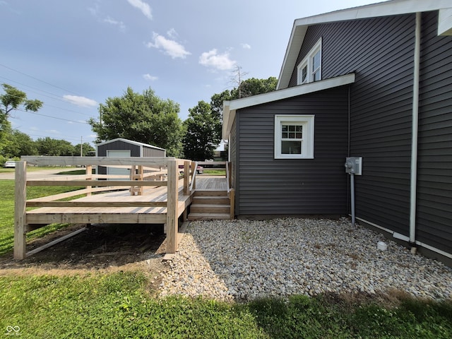 1501 California St, Columbus, IN 47201 - wooden deck with an outdoor structure