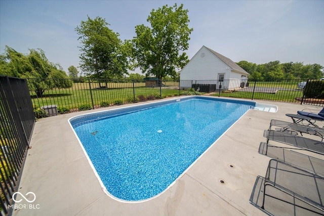 7728 W 200 S, New Palestine, IN 46163 - view of swimming pool with a patio area