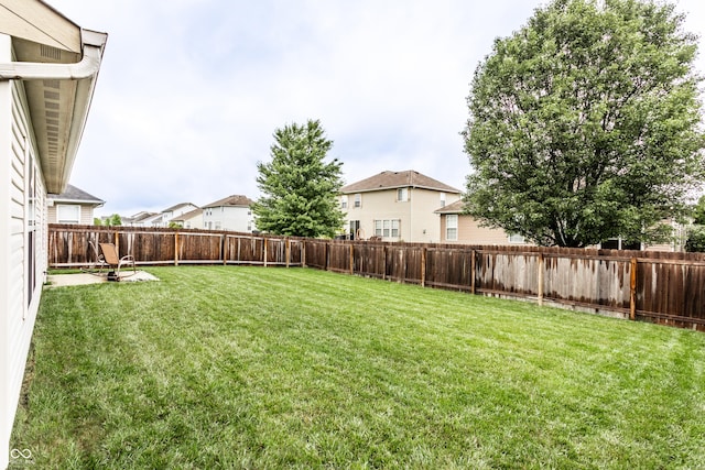 8116 Harshaw Dr, Indianapolis, IN 46239 - view of fenced backyard