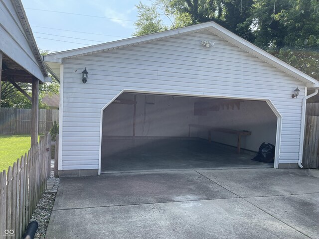 737 Howard St, Shelbyville, IN 46176 - view of detached garage