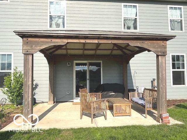 520 Ferndale Ln, Danville, IN 46122 - view of patio / terrace featuring outdoor lounge area
