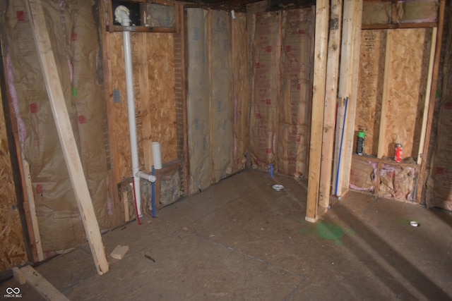 827 W 9th St, Anderson, IN 46016 - view of unfinished basement
