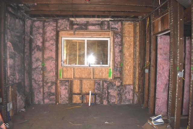 827 W 9th St, Anderson, IN 46016 - view of miscellaneous room