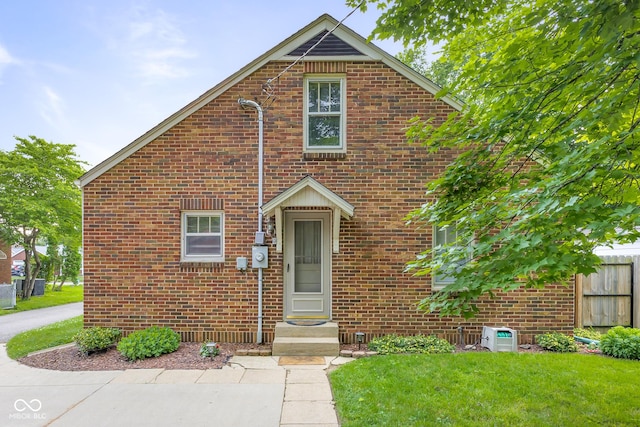 1944 Union St, Columbus, IN 47201 - view of front of home with brick siding