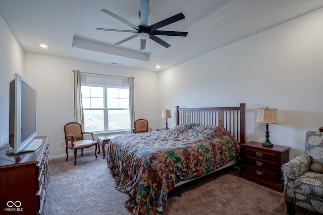 6608 W Shoreline Ct, Greenfield, IN 46140 - bedroom featuring carpet, a raised ceiling, recessed lighting, and a ceiling fan