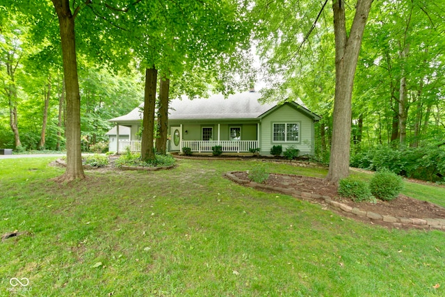 10808 Greenbriar Dr, Fishers, IN 46037 - ranch-style house featuring covered porch, a front yard, and a garage