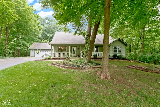 10808 Greenbriar Dr, Fishers, IN 46037 - ranch-style home with covered porch, a front lawn, a garage, and driveway