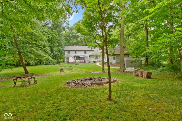 10808 Greenbriar Dr, Fishers, IN 46037 - view of green lawn