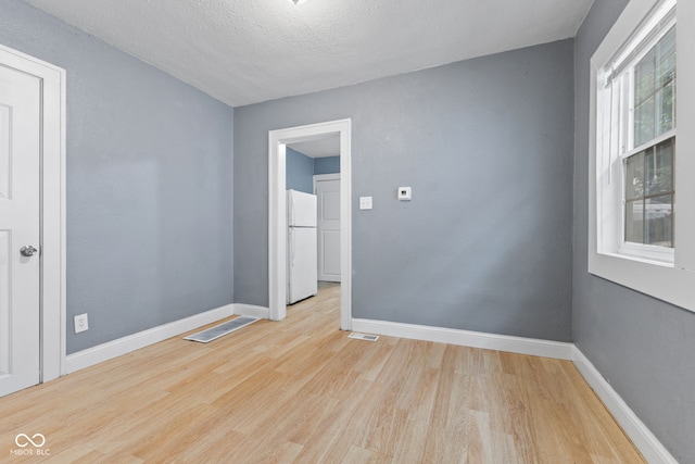 410 N Berwick Ave, Indianapolis, IN 46222 - photo 33