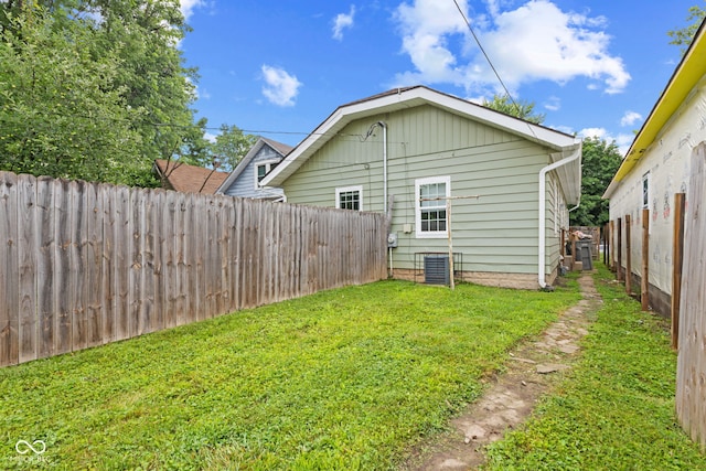 410 N Berwick Ave, Indianapolis, IN 46222 - photo 40