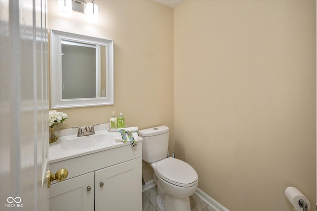 14492 Cotswold Ln, Carmel, IN 46033 - bathroom with toilet and vanity