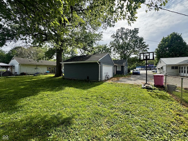 306 Waynetown Rd, Crawfordsville, IN 47933 - view of yard featuring an outbuilding
