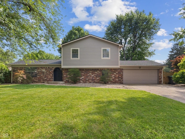 750 Hillcrest Dr, Greenwood, IN 46142 - photo 1