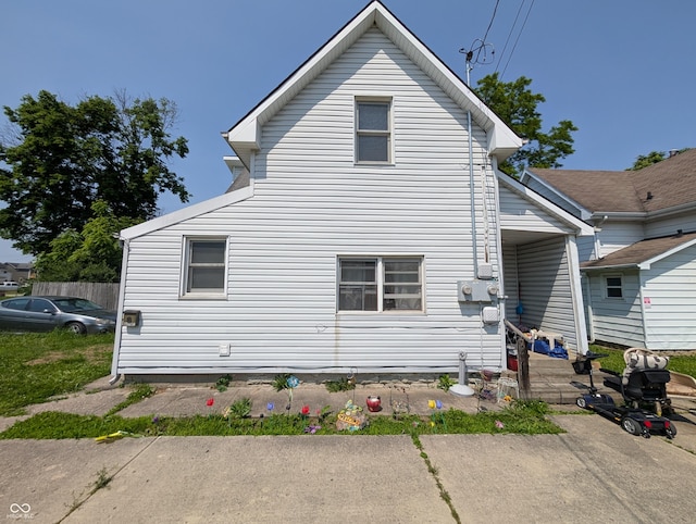 1609 Brown St, Anderson, IN 46016 - rear view of property