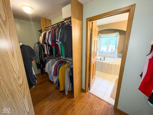 14266 S 125 E, Clinton, IN 47842 - spacious closet featuring wood finished floors and arched walkways
