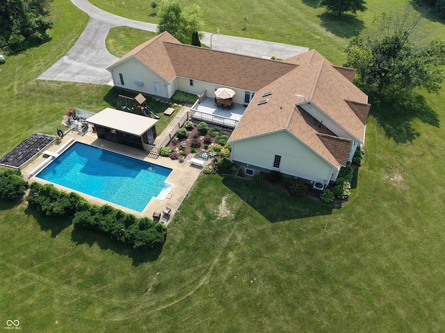 14266 S 125 E, Clinton, IN 47842 - view from above of property featuring a pool area