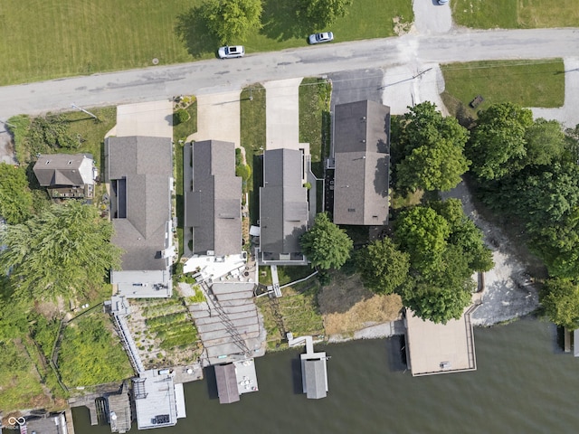 5823 E Sheridan Rd, Monticello, IN 47960 - aerial view of property and surrounding area with a nearby body of water