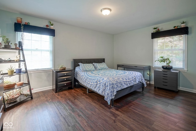 9420 N Kenwood Ave, Indianapolis, IN 46260 - bedroom featuring wood finished floors and baseboards