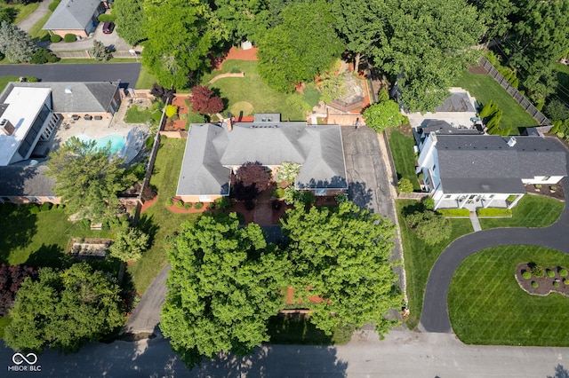 9420 N Kenwood Ave, Indianapolis, IN 46260 - aerial view of property's location featuring nearby suburban area and a pool area
