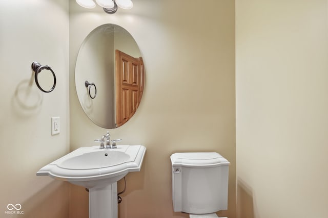 5274 Brooks Bnd, Greenwood, IN 46143 - half bathroom featuring toilet