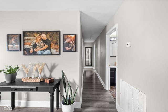 405 W Jacob St, Greencastle, IN 46135 - hall featuring wood finished floors and baseboards