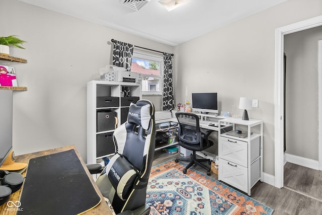 405 W Jacob St, Greencastle, IN 46135 - office featuring wood finished floors and baseboards