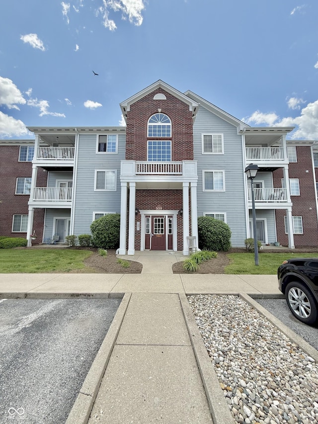 5019 Amber Creek Pl, Indianapolis, IN 46237 - view of building exterior