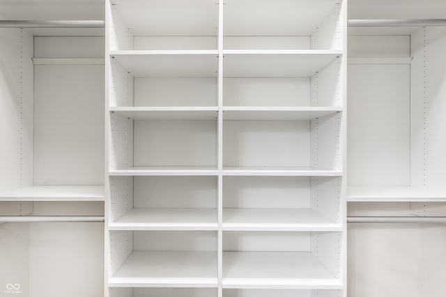 624 E Walnut St Unit 48, Indianapolis, IN 46204 - view of spacious closet