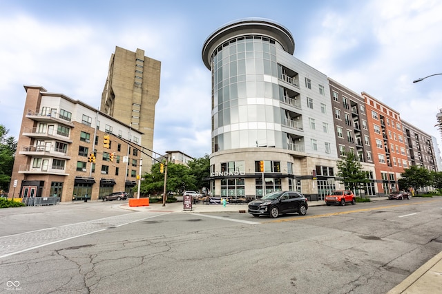 624 E Walnut St Unit 48, Indianapolis, IN 46204 - view of building exterior