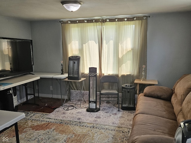 1601 S Biltmore Ave, Muncie, IN 47302 - living room featuring healthy amount of natural light