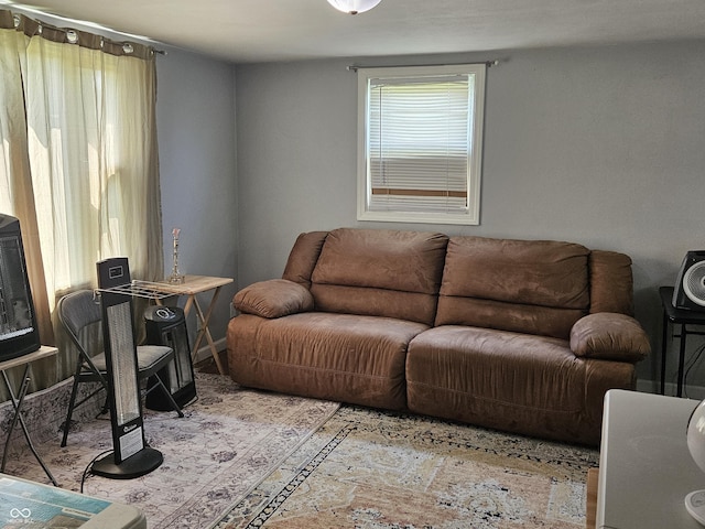 1601 S Biltmore Ave, Muncie, IN 47302 - view of living room