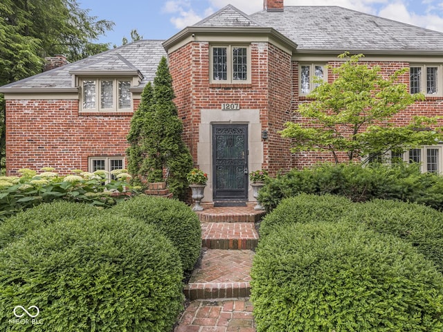 1207 Pickwick Pl, Indianapolis, IN 46208 - photo 2