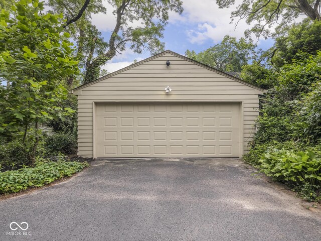 1207 Pickwick Pl, Indianapolis, IN 46208 - photo 82