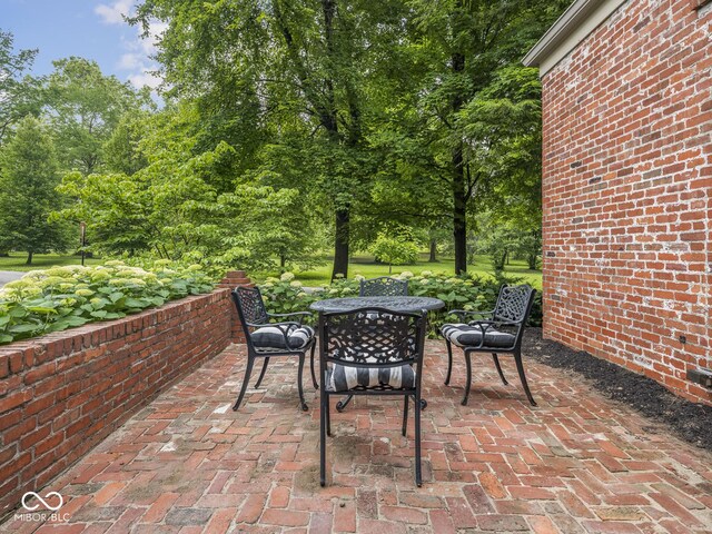 1207 Pickwick Pl, Indianapolis, IN 46208 - photo 3