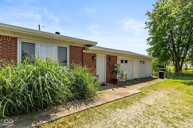 5719 N Frontage Rd, Fairland, IN 46126 - photo 1
