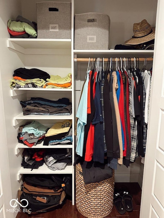 410 Hawthorn Ct, Seymour, IN 47274 - view of closet