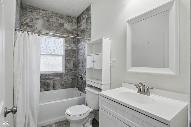 3307 N College Ave, Indianapolis, IN 46205 - bathroom featuring shower / bath combo and vanity