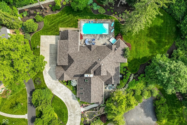 8651 Emerald Ln, Indianapolis, IN 46260 - view from above of property with a pool