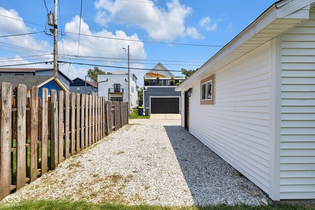 2031 Central Ave, Indianapolis, IN 46202 - view of yard featuring an outdoor structure and driveway