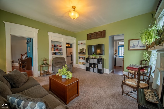 426 N Franklin St, Greensburg, IN 47240 - living area featuring carpet and built in features