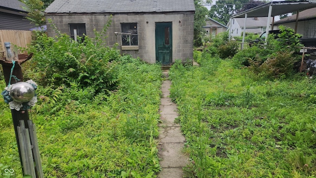 2157 Sugar Grove Ave, Indianapolis, IN 46202 - view of yard