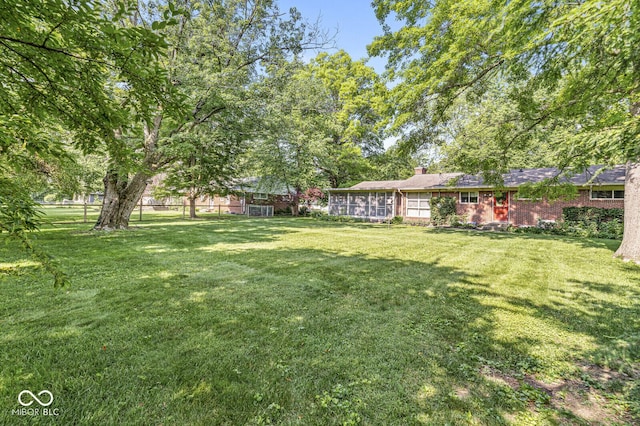 5841 N Parker Ave, Indianapolis, IN 46220 - view of yard