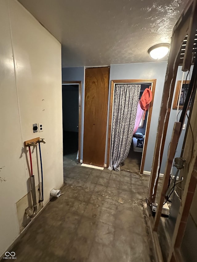 3440 Brewer Dr, Indianapolis, IN 46222 - view of hall