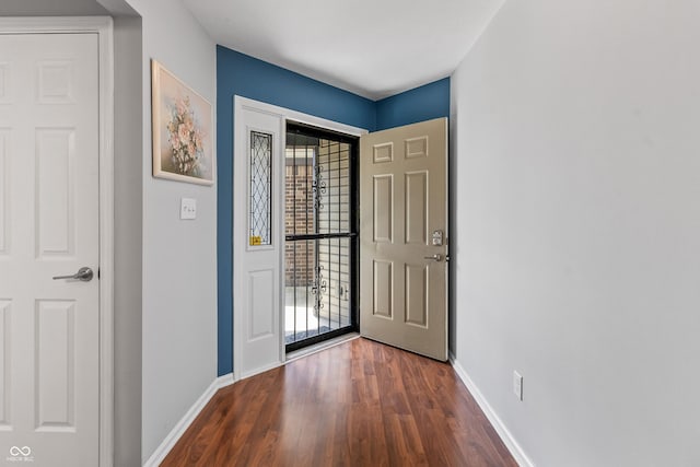 7616 Derrek Pl, Indianapolis, IN 46219 - foyer entrance featuring wood finished floors