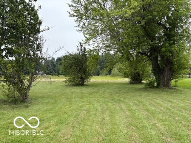321 E Santee Dr, Greensburg, IN 47240 - photo 2